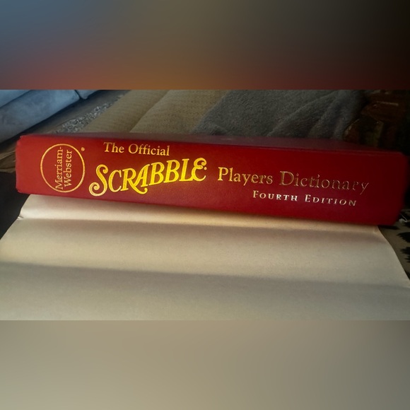 Merriam Webster Official Scrabble Players Dictionary Fourth Edition - Picture 10 of 16
